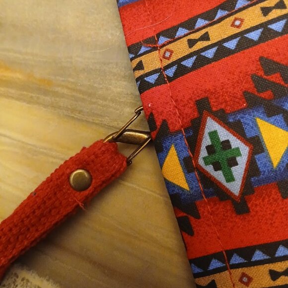 New Southwestern Clutch Wristlet Wallet Red Blue Geometric Trifold Zip Pouch - Picture 8 of 8